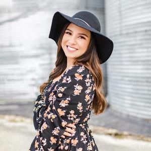 Meet your Posher, Victoria